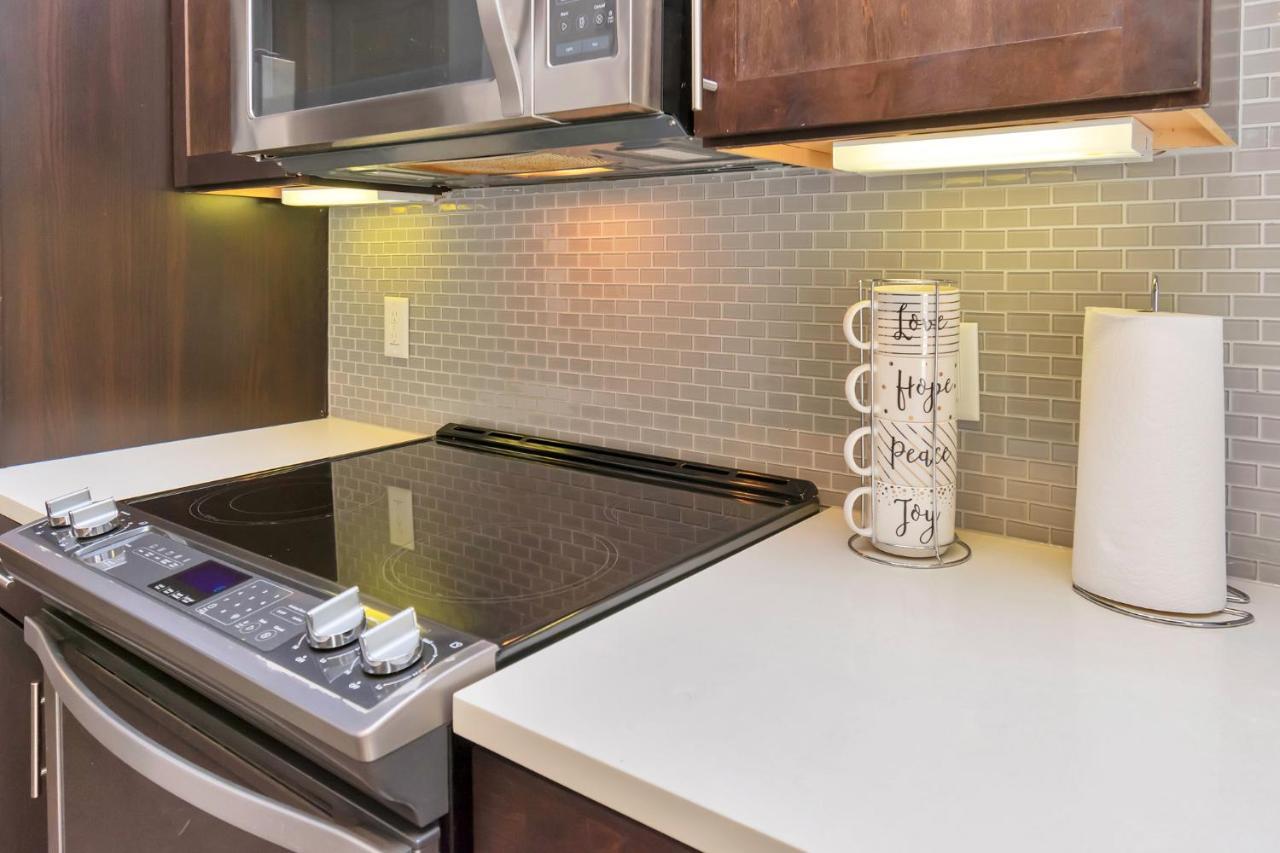 Downtown Hou 1Br Rental Car Available!! Pool Wifi Houston Exteriör bild